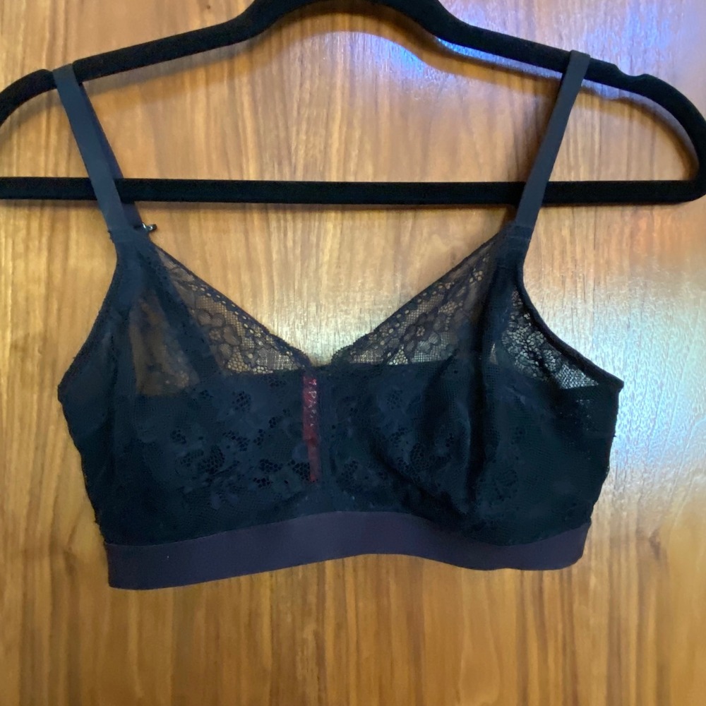 Spanx Spotlight on Lace Bralette Very Black Sheer Floral Wireless M